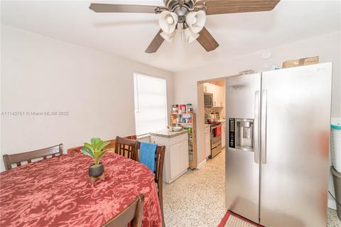 850 E 15th Pl, Hialeah, FL 33010 photo 15