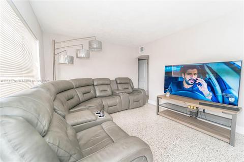850 E 15th Pl, Hialeah, FL 33010 photo 18