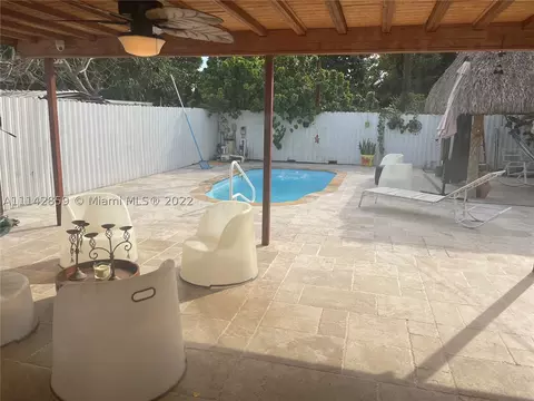 102 E 45th St, Hialeah, FL 33013 photo 1