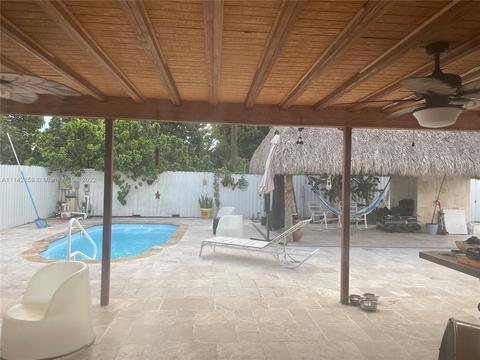 102 E 45th St, Hialeah, FL 33013 photo 3
