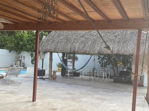 102 E 45th St, Hialeah, FL 33013 photo 2