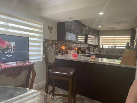 102 E 45th St, Hialeah, FL 33013 photo 6