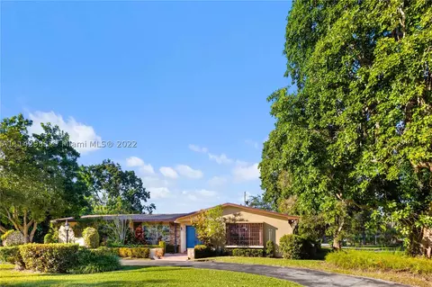 7271 SW 113th St, Pinecrest, FL 33156 photo 1