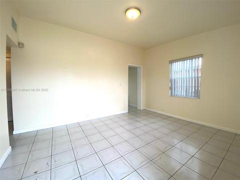 790 E 44th St, Hialeah, FL 33013 photo 3