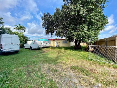 790 E 44th St, Hialeah, FL 33013 photo 12