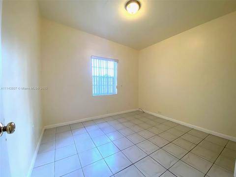 790 E 44th St, Hialeah, FL 33013 photo 11