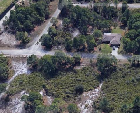 1116 Eclipse St E, Lehigh Acres, FL 33974 photo 2