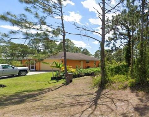 1116 Eclipse St E, Lehigh Acres, FL 33974 photo 3