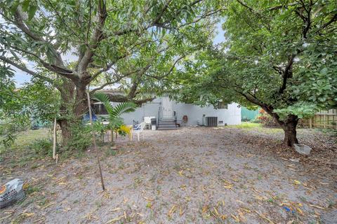5802 W 3rd Ave, Hialeah, FL 33012 photo 23