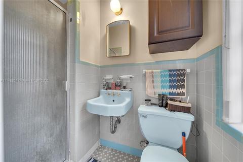 5802 W 3rd Ave, Hialeah, FL 33012 photo 13