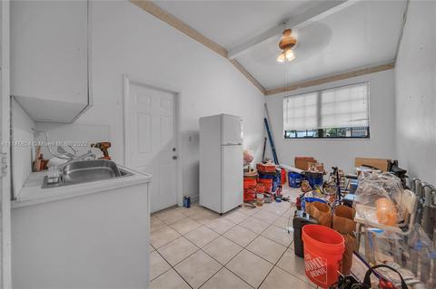 5802 W 3rd Ave, Hialeah, FL 33012 photo 18