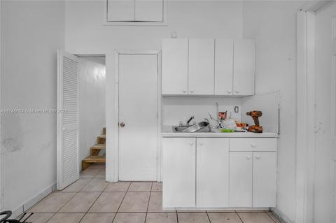 5802 W 3rd Ave, Hialeah, FL 33012 photo 21