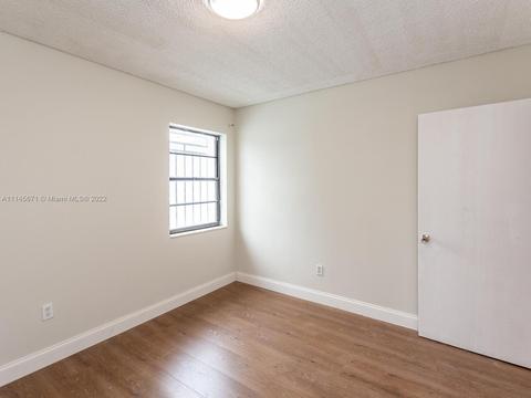 736 SE 8th Pl, Hialeah, FL 33010 photo 32