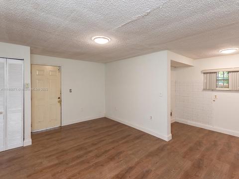 736 SE 8th Pl, Hialeah, FL 33010 photo 35