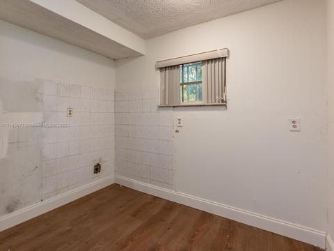 736 SE 8th Pl, Hialeah, FL 33010 photo 39