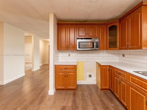 736 SE 8th Pl, Hialeah, FL 33010 photo 19