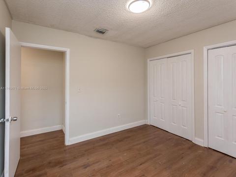 736 SE 8th Pl, Hialeah, FL 33010 photo 29
