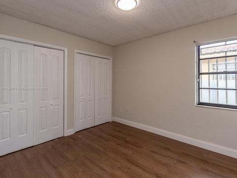736 SE 8th Pl, Hialeah, FL 33010 photo 27