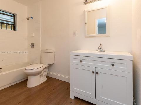 736 SE 8th Pl, Hialeah, FL 33010 photo 24