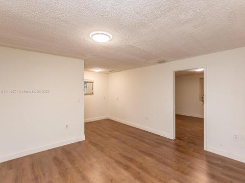 736 SE 8th Pl, Hialeah, FL 33010 photo 34