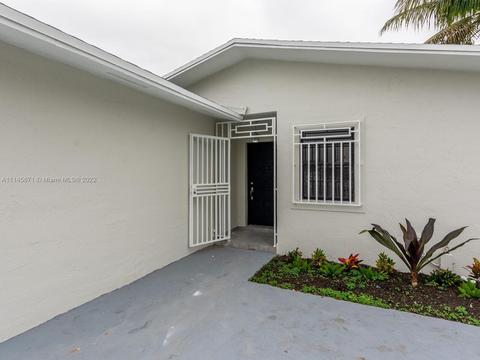 736 SE 8th Pl, Hialeah, FL 33010 photo 3
