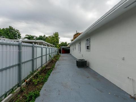 736 SE 8th Pl, Hialeah, FL 33010 photo 50