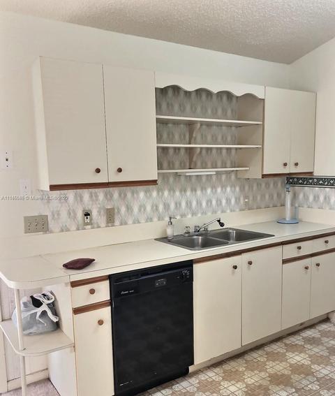 7110 SE Lillian, Stuart, FL 34997 photo 5