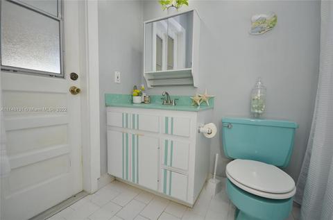 14100 Alamanda Ave, Miami Lakes, FL 33014 photo 28