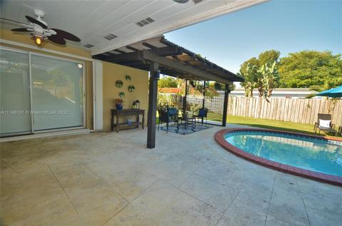 14100 Alamanda Ave, Miami Lakes, FL 33014 photo 11