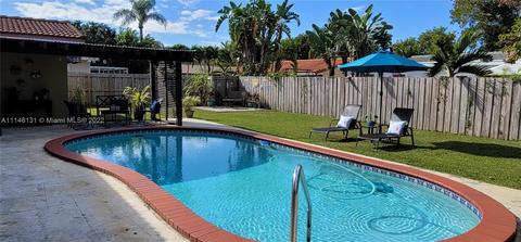 14100 Alamanda Ave, Miami Lakes, FL 33014 photo 4