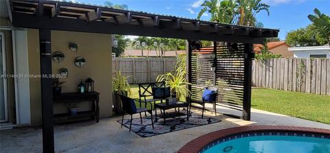 14100 Alamanda Ave, Miami Lakes, FL 33014 photo 5