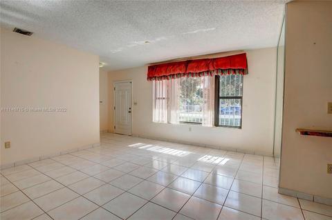 735 W 71st Pl, Hialeah, FL 33014 photo 21