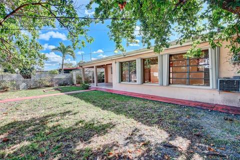 735 W 71st Pl, Hialeah, FL 33014 photo 13