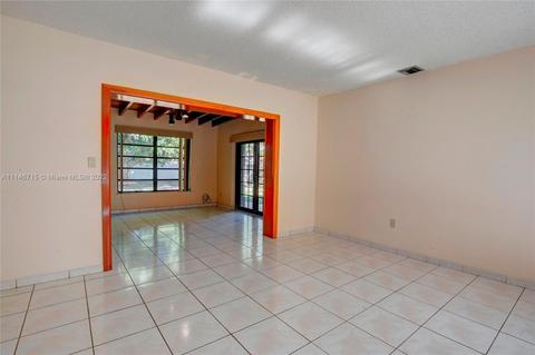 735 W 71st Pl, Hialeah, FL 33014 photo 23