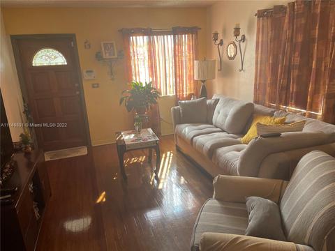 981 E 27th St, Hialeah, FL 33013 photo 18