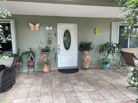 871 Hialeah Dr, Hialeah, FL 33010 photo 2