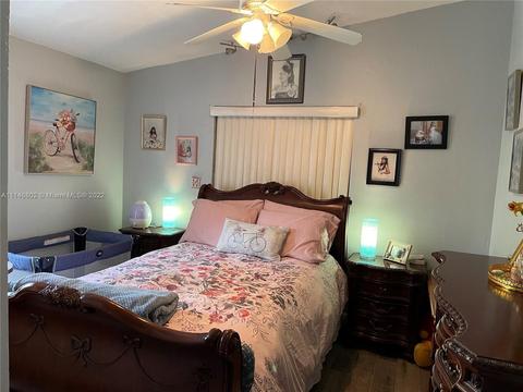 871 Hialeah Dr, Hialeah, FL 33010 photo 6