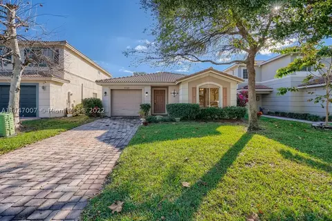 4369 SE Graham Dr, Stuart, FL 34997 photo 1