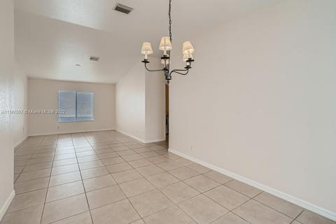 4369 SE Graham Dr, Stuart, FL 34997 photo 9