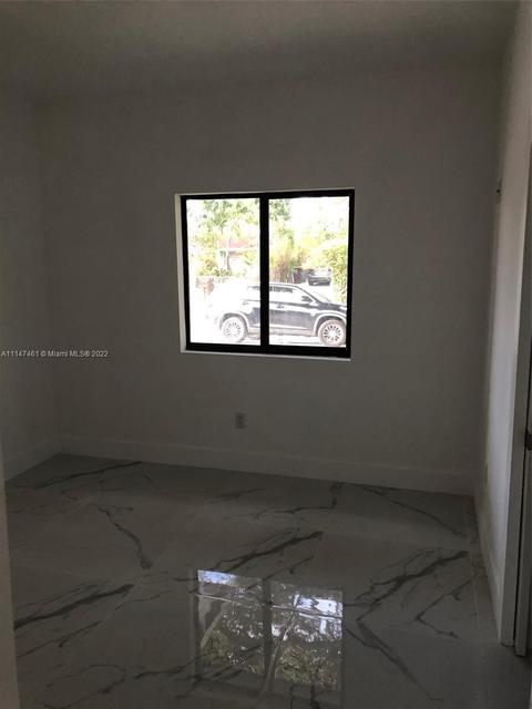 780 SE 4th St, Hialeah, FL 33010 photo 9