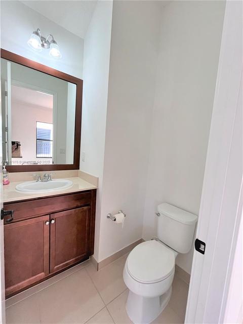 3359 W 97th Ter, Hialeah, FL 33018 photo 7