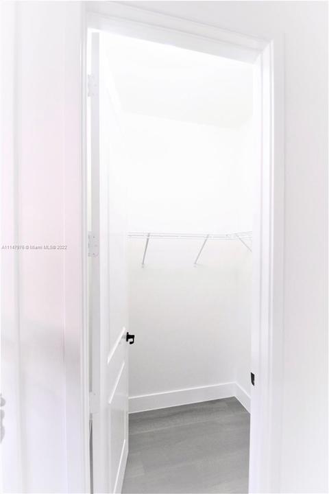 3359 W 97th Ter, Hialeah, FL 33018 photo 11