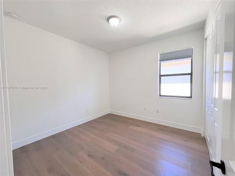 3359 W 97th Ter, Hialeah, FL 33018 photo 19