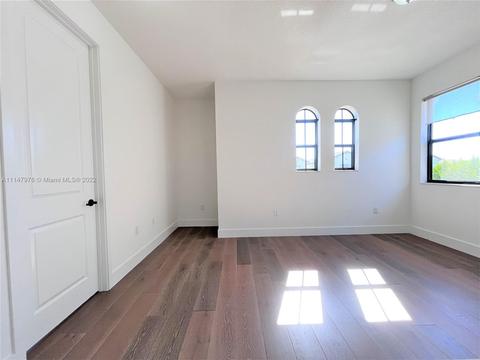 3359 W 97th Ter, Hialeah, FL 33018 photo 22