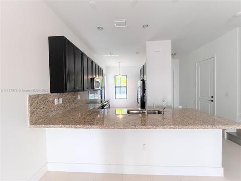 3359 W 97th Ter, Hialeah, FL 33018 photo 31