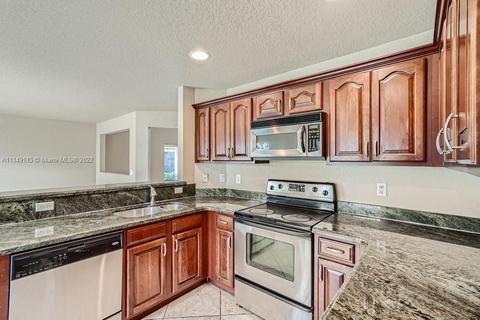 4453 SE Graham Dr, Stuart, FL 34997 photo 9
