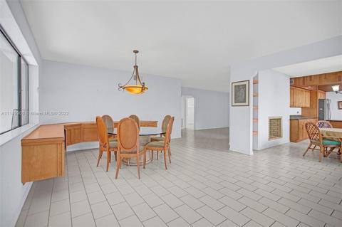 8843 Abbott Ave, Surfside, FL 33154 photo 7