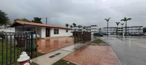 1201 W 78th St, Hialeah, FL 33014 photo 1