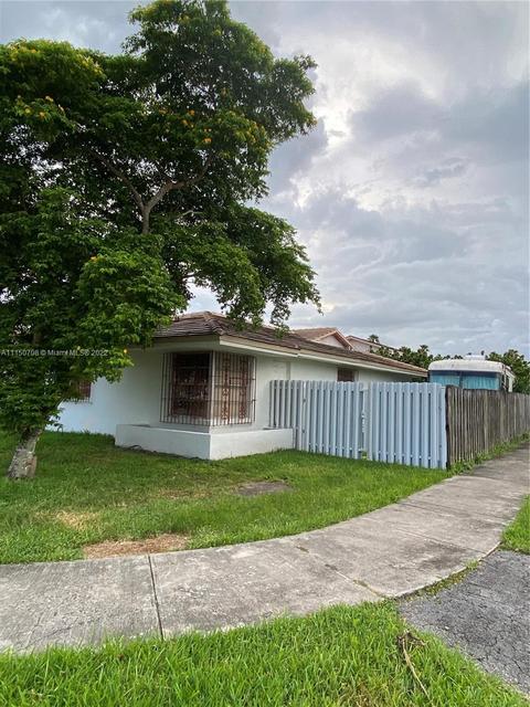 1200 SW 104th Ave, Miami, FL 33174 photo 4