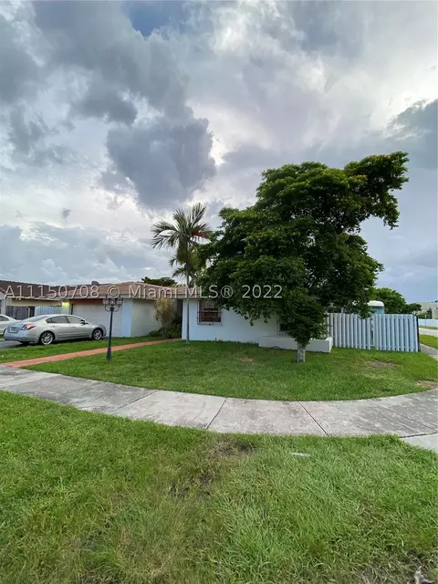 1200 SW 104th Ave, Miami, FL 33174 photo 1
